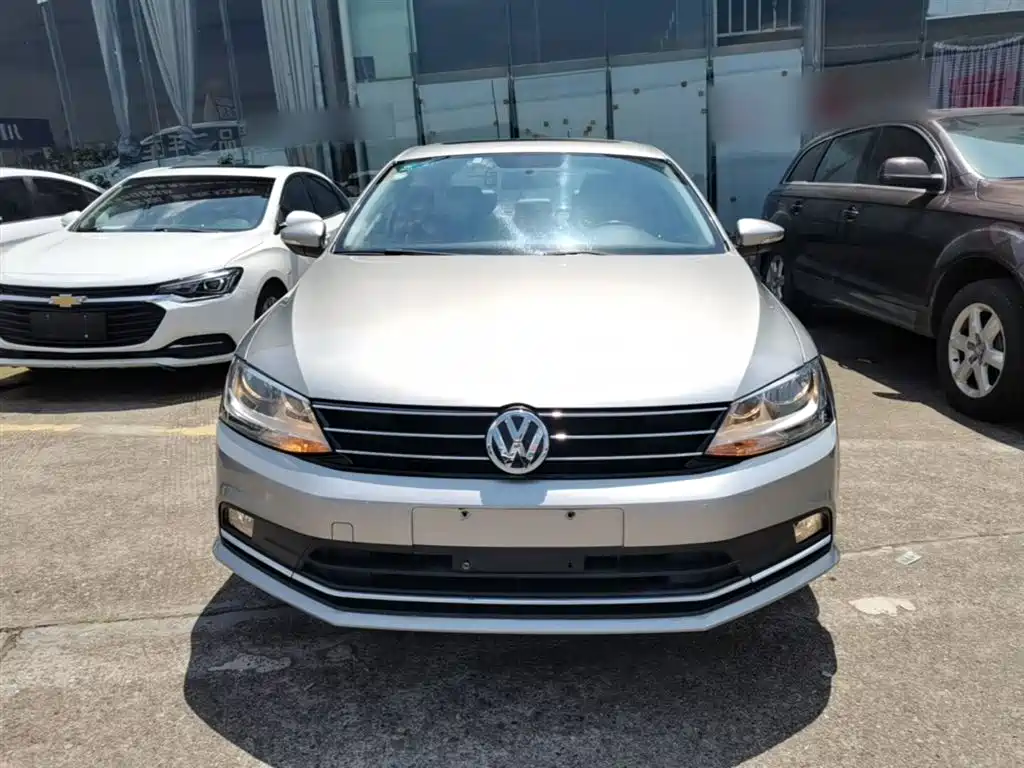 Volkswagen Sagitar 2017 230TSI Automatic Comfort фото 3