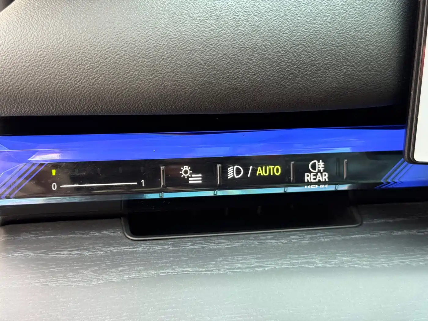 BMW 5 Series 2024 530Li Leading M Sport Package фото 19