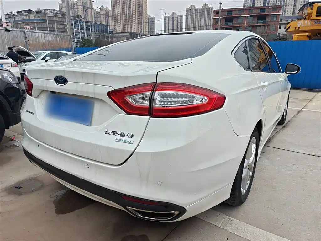 FORD MONDEO