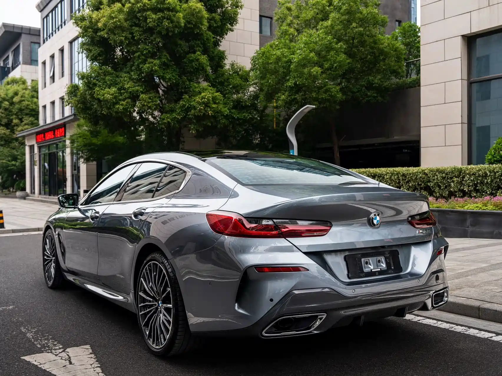Фото 7 - BMW 8 Series