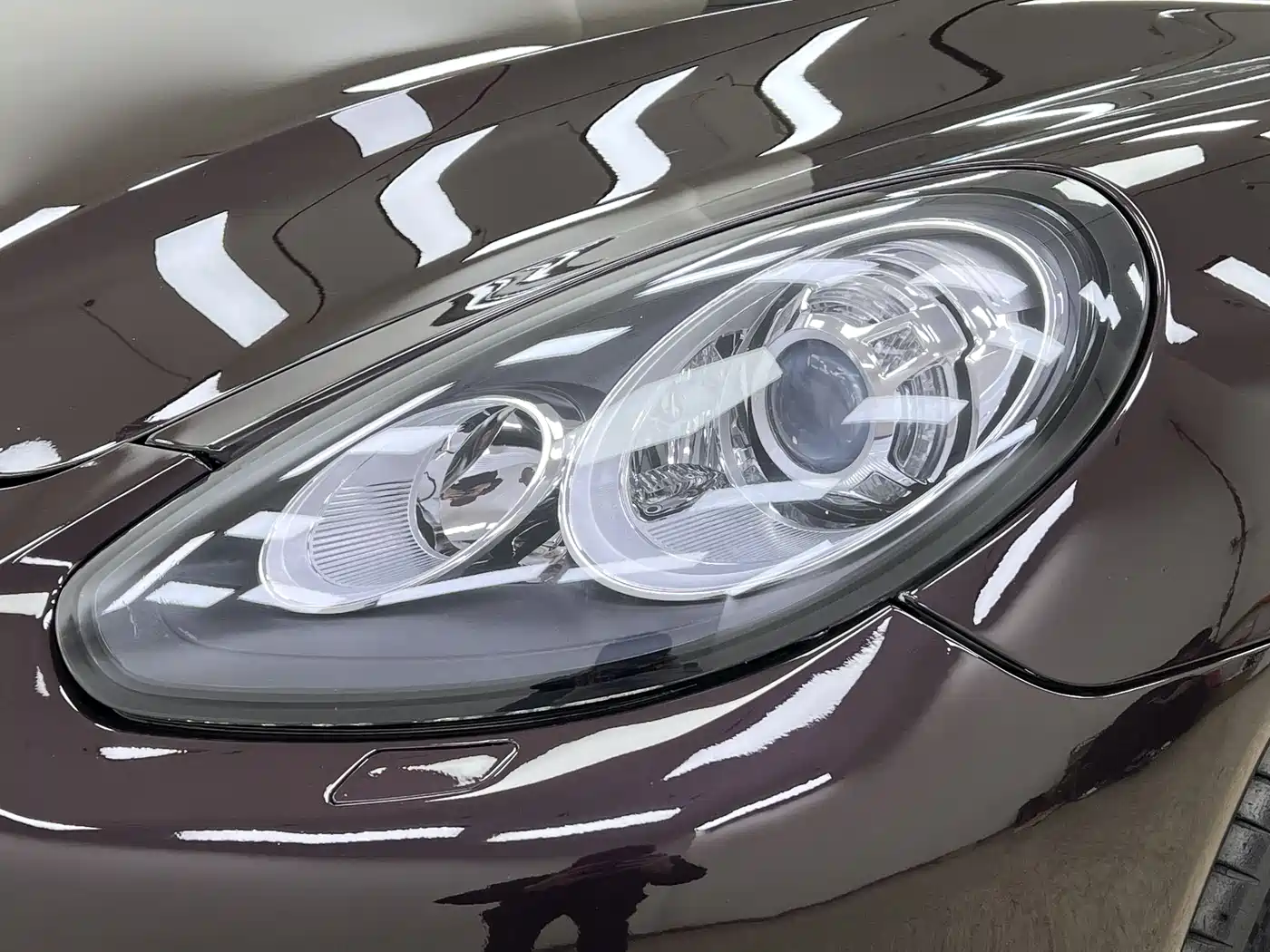 Porsche Panamera 2014 Panamera 3.0T фото 40