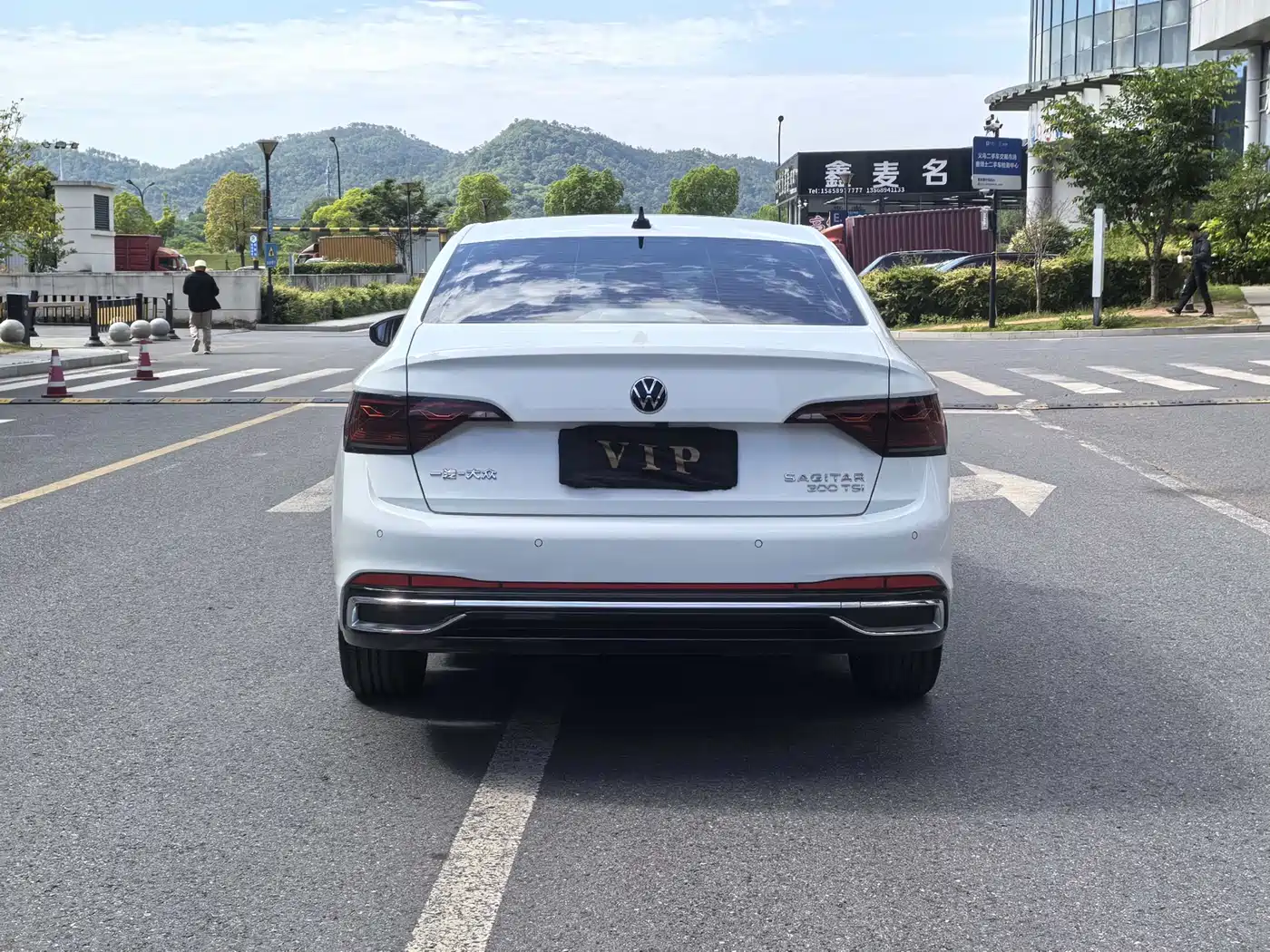 Volkswagen Sagitar 2023 300TSI DSG Surpassing Edition фото 10