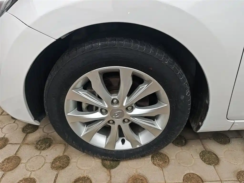 Hyundai Langdong 2016 1.6L Automatic Premium Edition фото 23