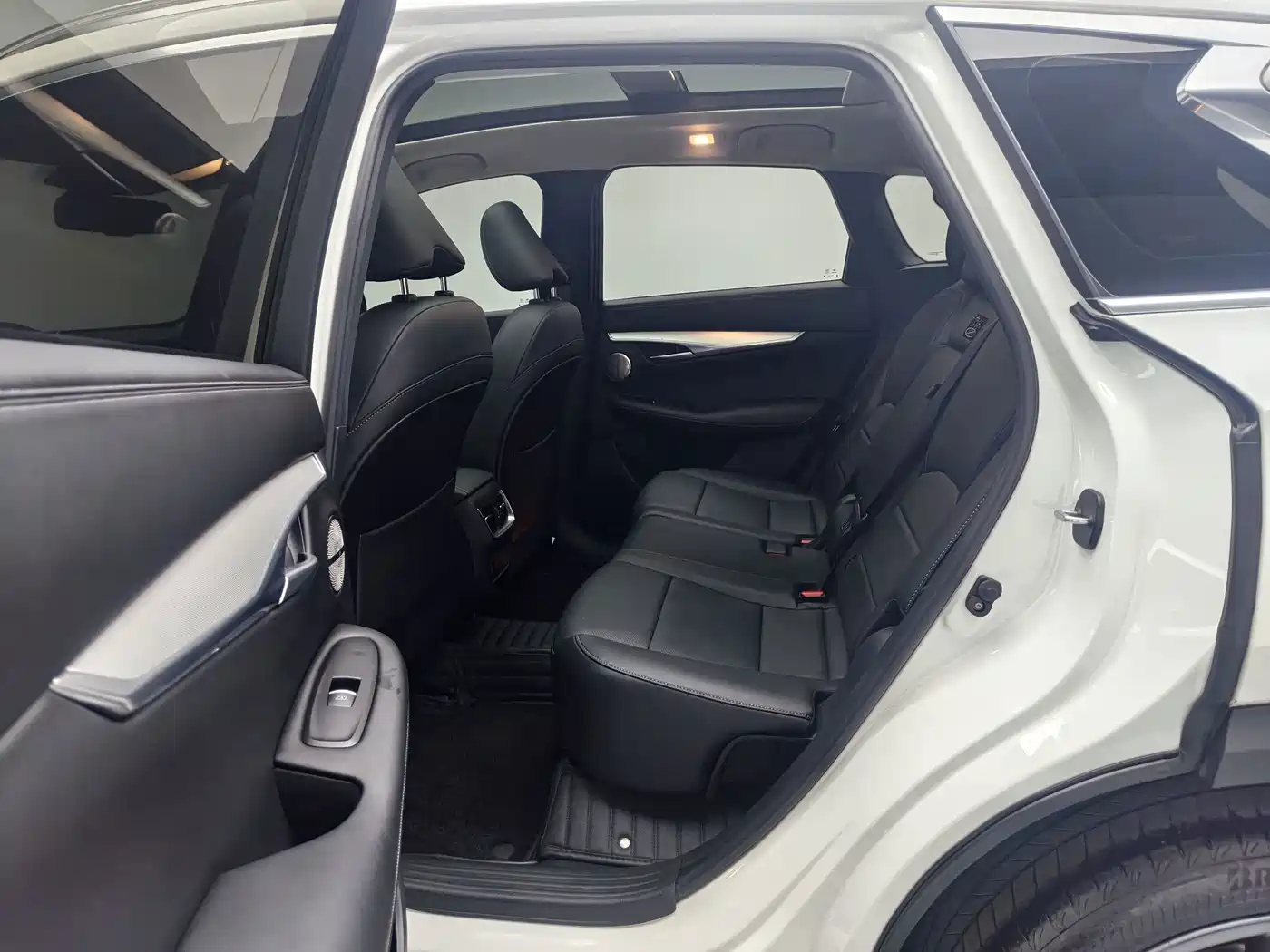 Infiniti QX50 2022 2022 2.0T AWD Navigator Edition