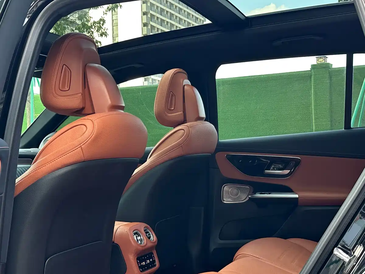 Mercedes-Benz GLC 2023 GLC 300 L 4MATIC Dynamic 7-Seater фото 7