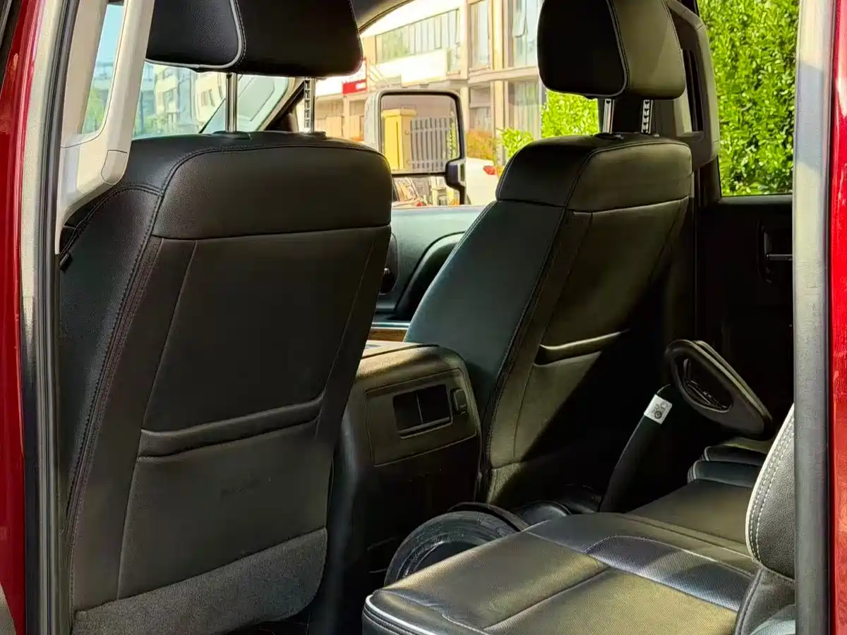 Chevrolet Silverado 2017 6.2L HighCountry Highland Edition фото 6