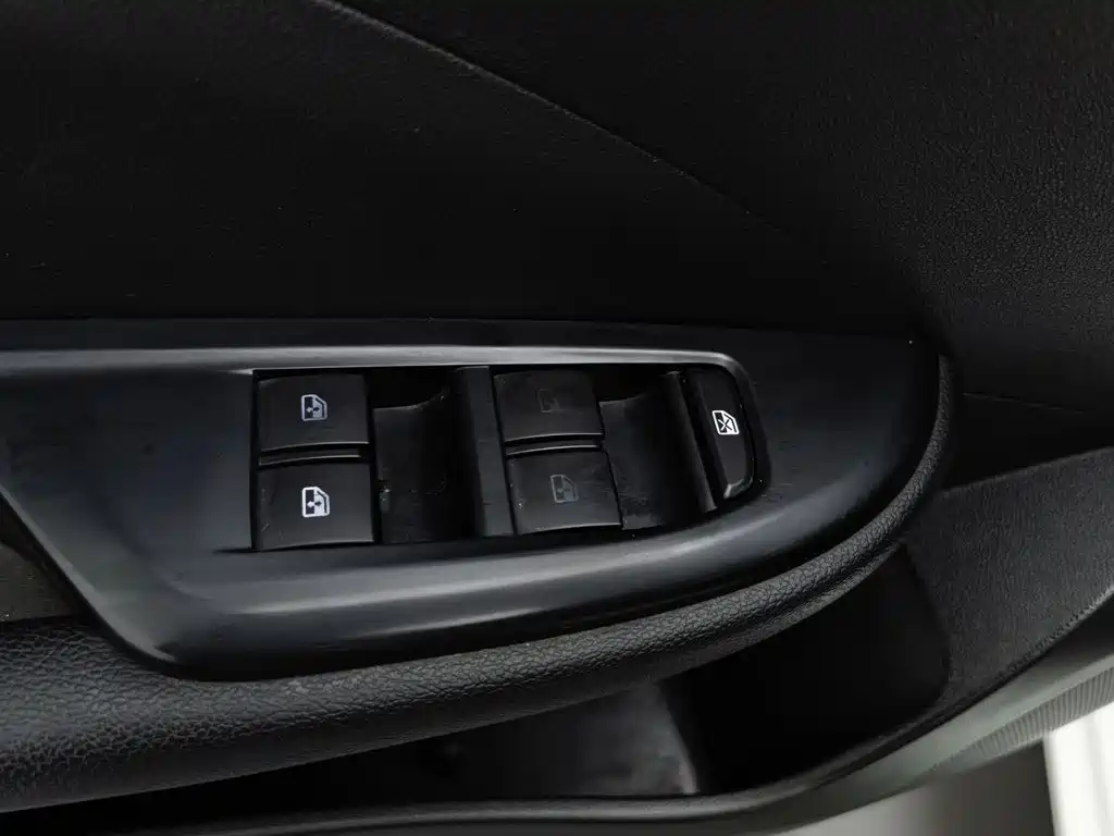 صورة 9 - Buick Excelle