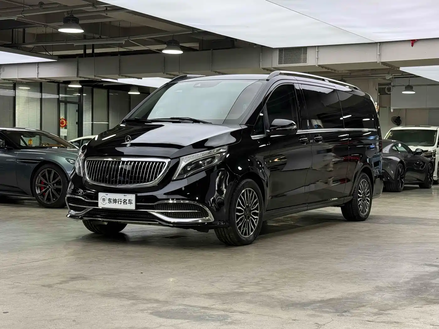 Mercedes-Benz V-Class 2018 V 260 Pilot Edition China V