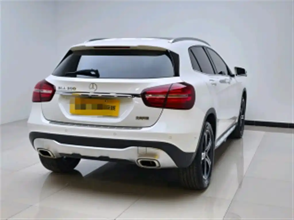 Mercedes-Benz GLA 2018 GLA 200 Fashion фото 6
