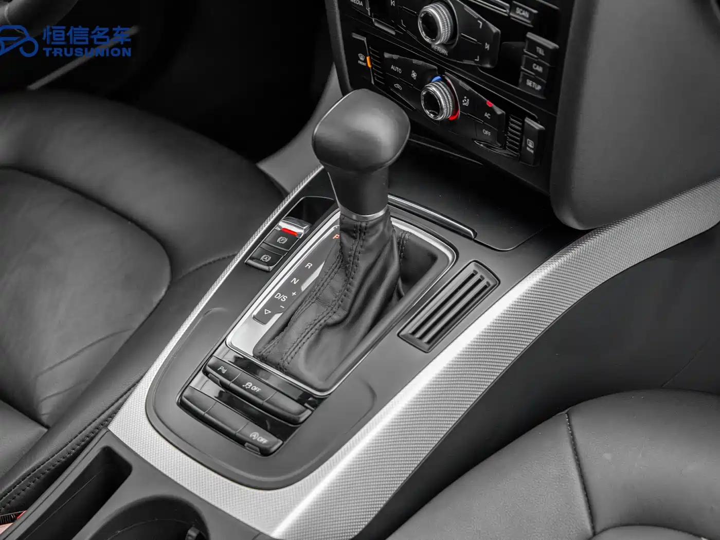 Audi A4L 2013 35 TFSI Automatic Standard фото 19