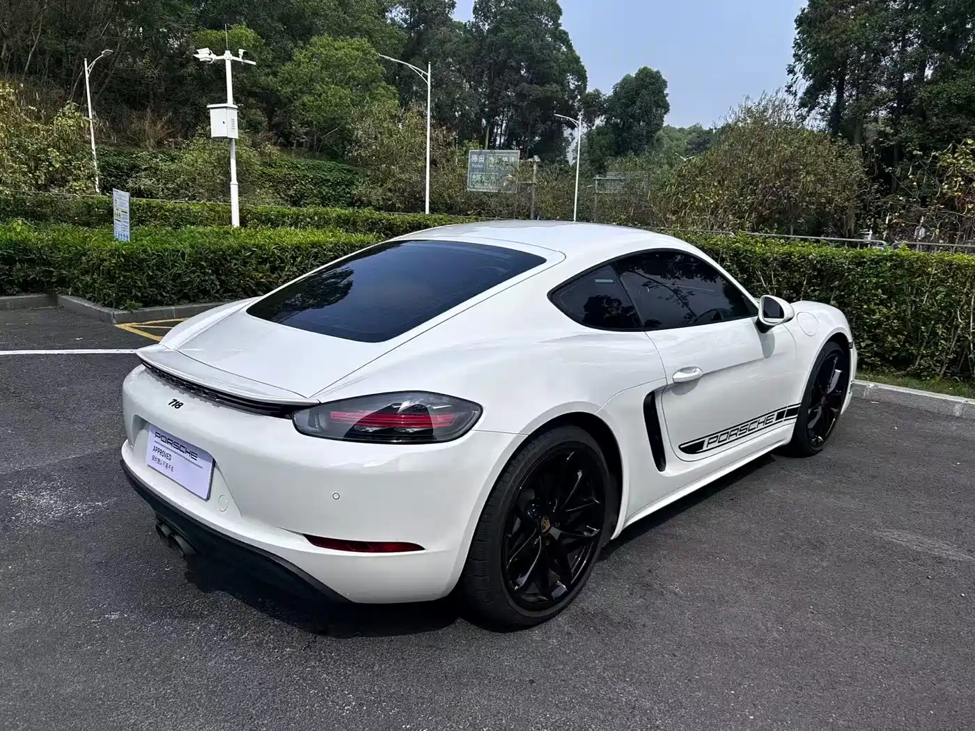PORSCHE 718