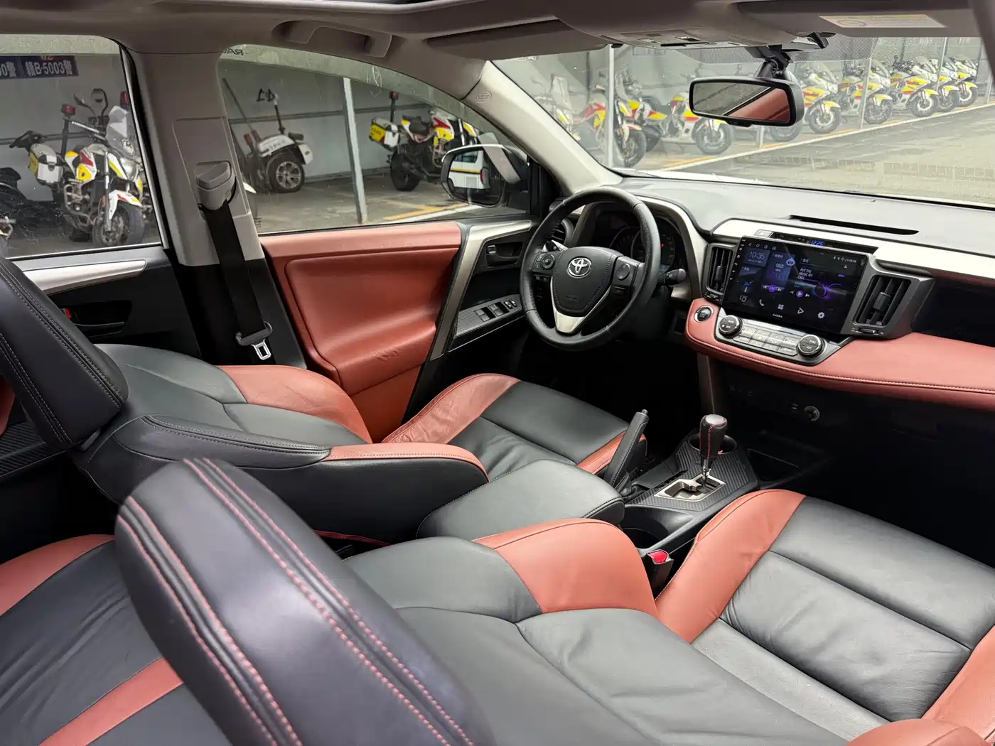 Toyota RAV4 Rongfang 2013 2.5L Auto 4WD Elite фото 10