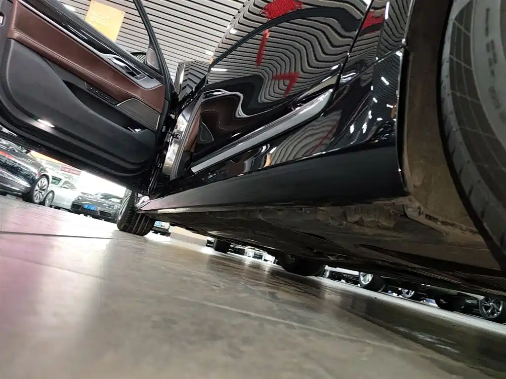 BMW 7 Series 2019 730Li M Sport Package фото 22