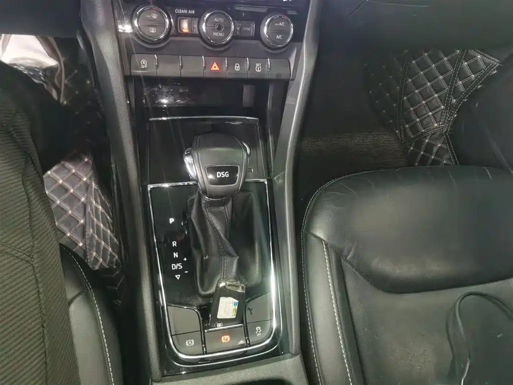 Škoda Kodiaq 2018 TSI330 5-seat FWD Luxury фото 10