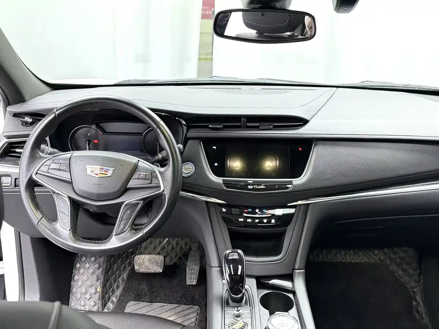 CADILLAC XT5