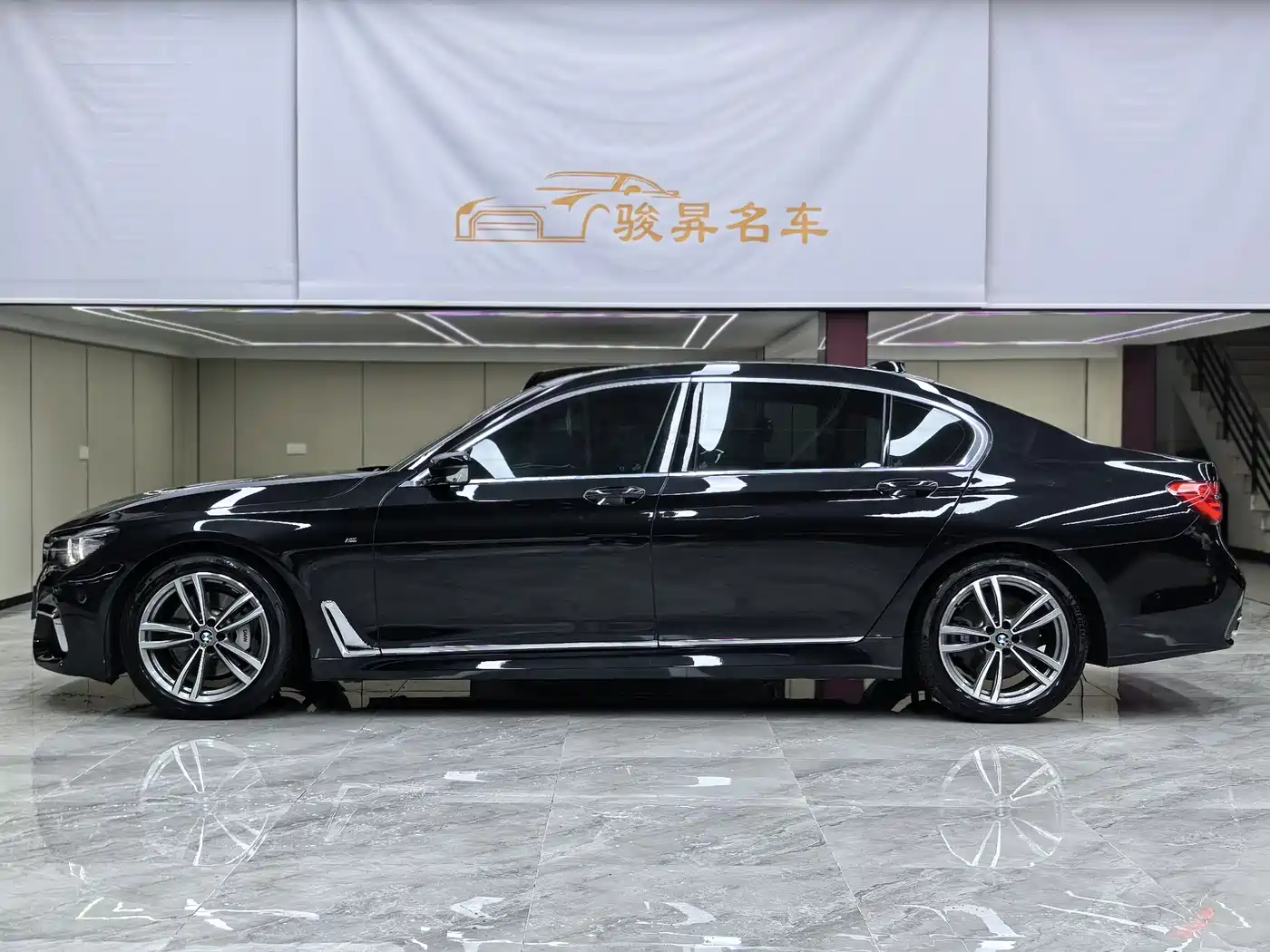 BMW 7 Series 2018 730Li Leading Type M Sport Package фото 7
