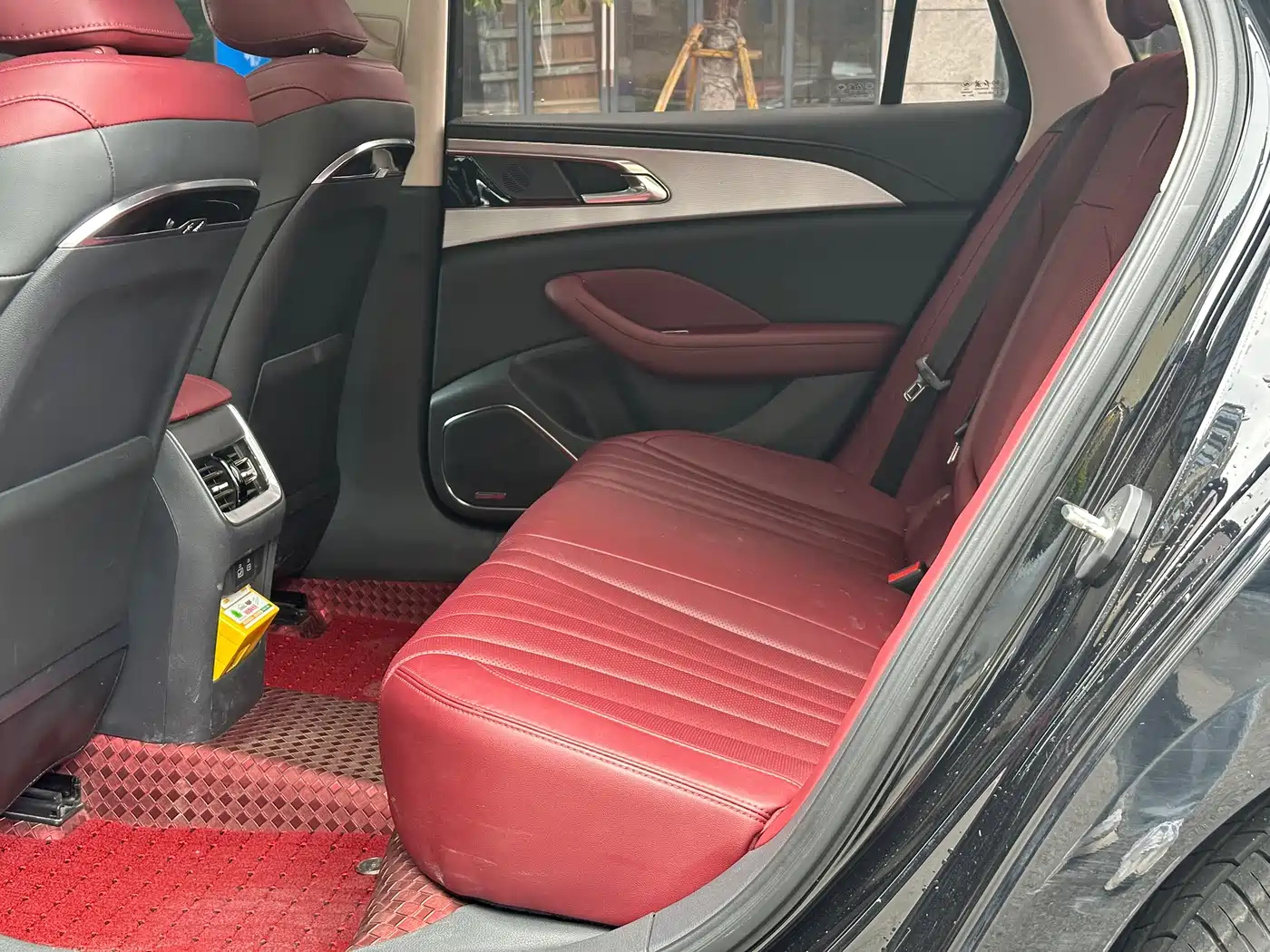 Hongqi H5 2024 1.5T DCT Smart Connect Flag Rhythm Edition фото 7