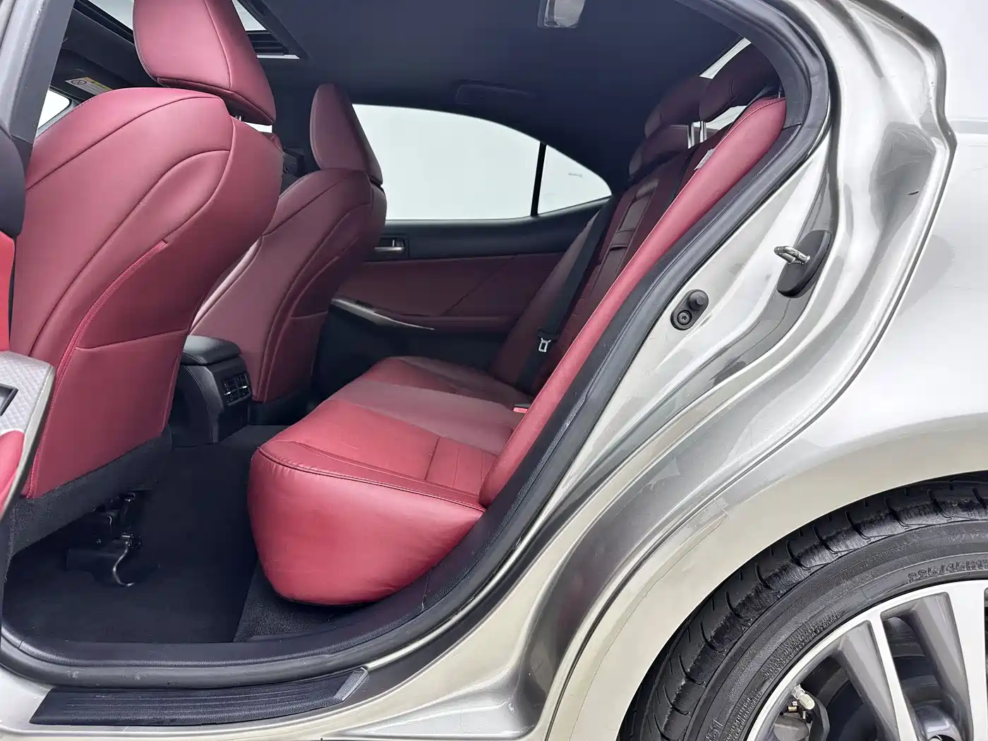 Lexus IS 2017 300 F SPORT фото 7