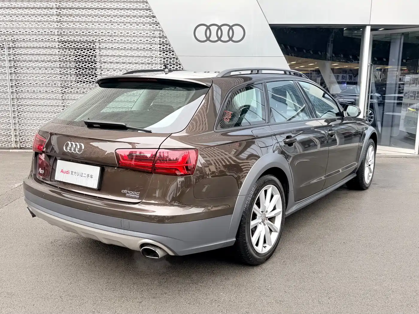 Audi A6 (Import) 2015 3.0T allroad quattro фото 3