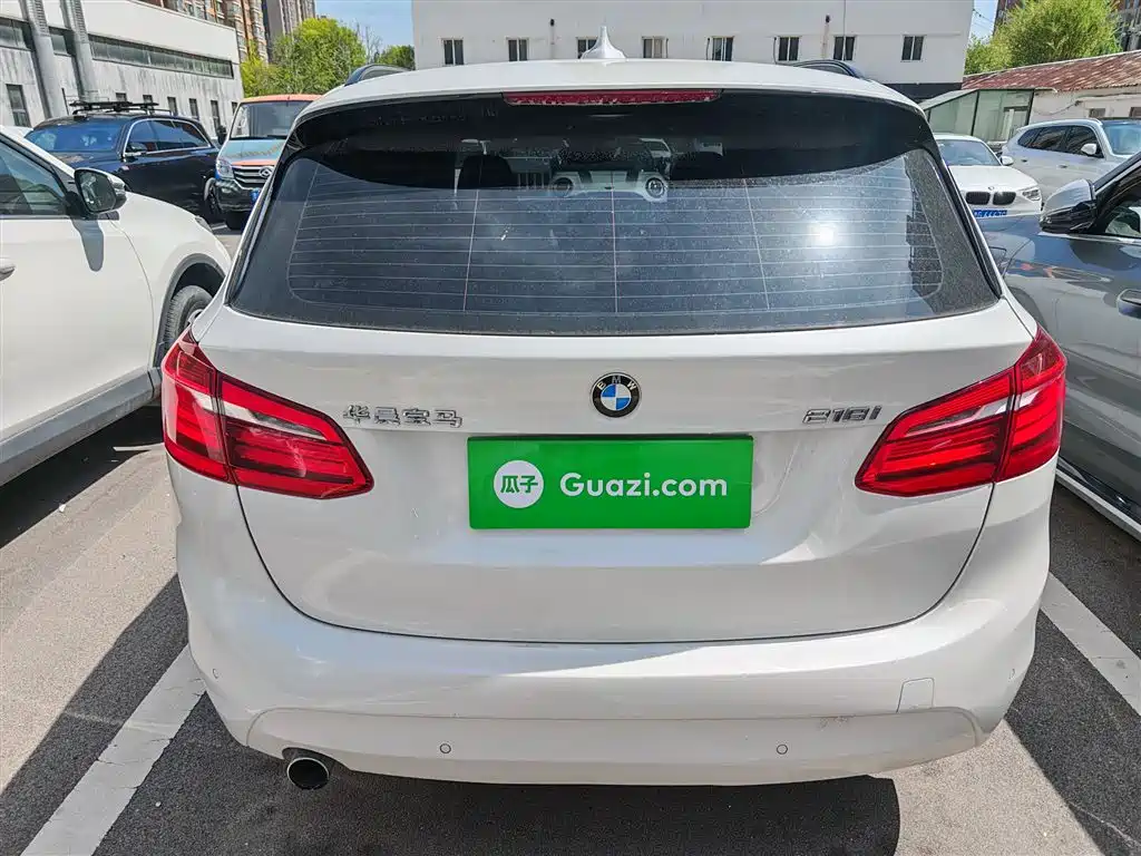 BMW 2 Series Touring 2016 218i Leading фото 24