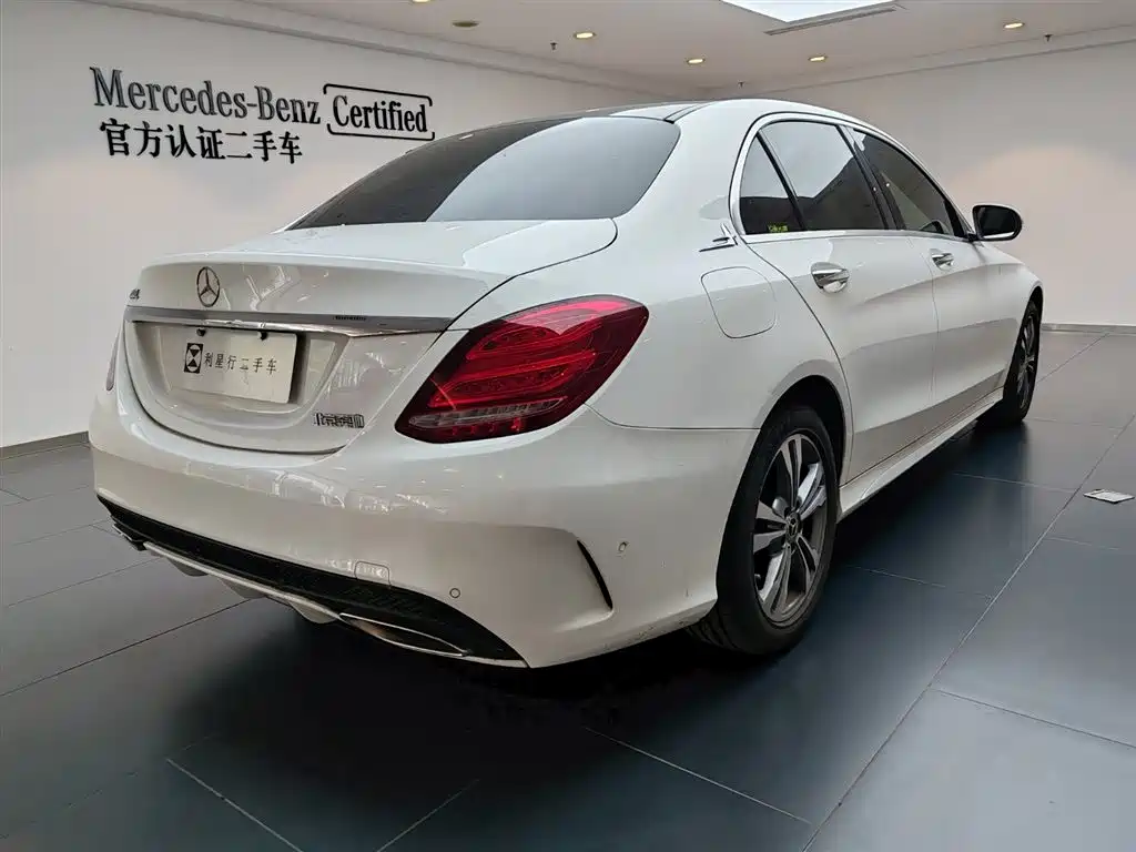 Mercedes-Benz C-Class 2017 C 200 L Sport фото 4