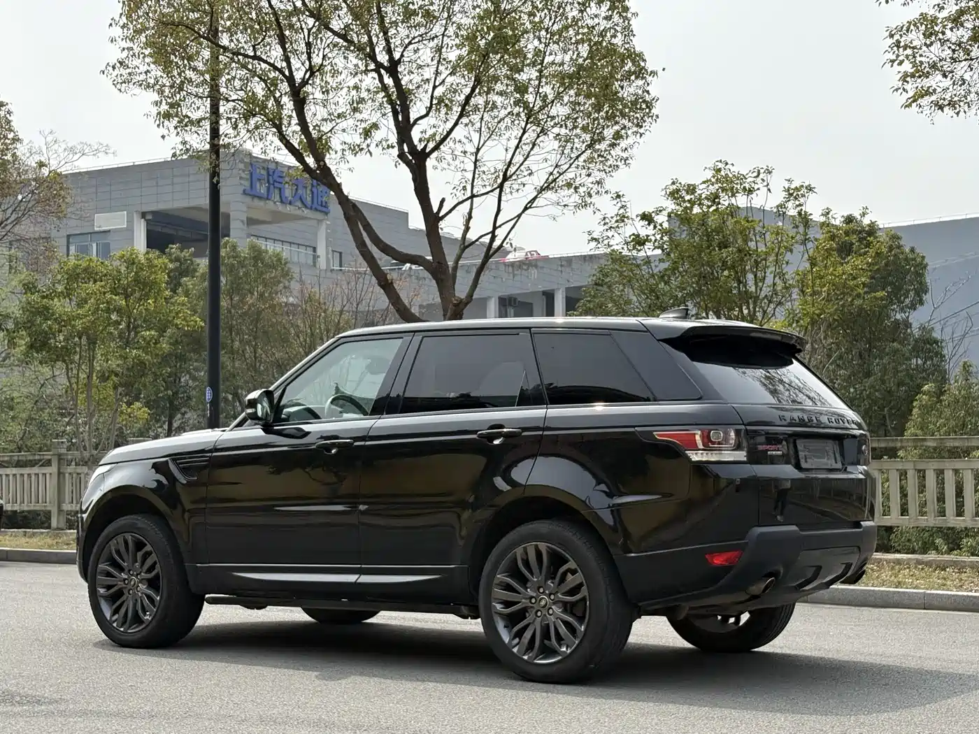 Land Rover Range Rover Sport 2017 3.0 SC V6 HSE DYNAMIC фото 8