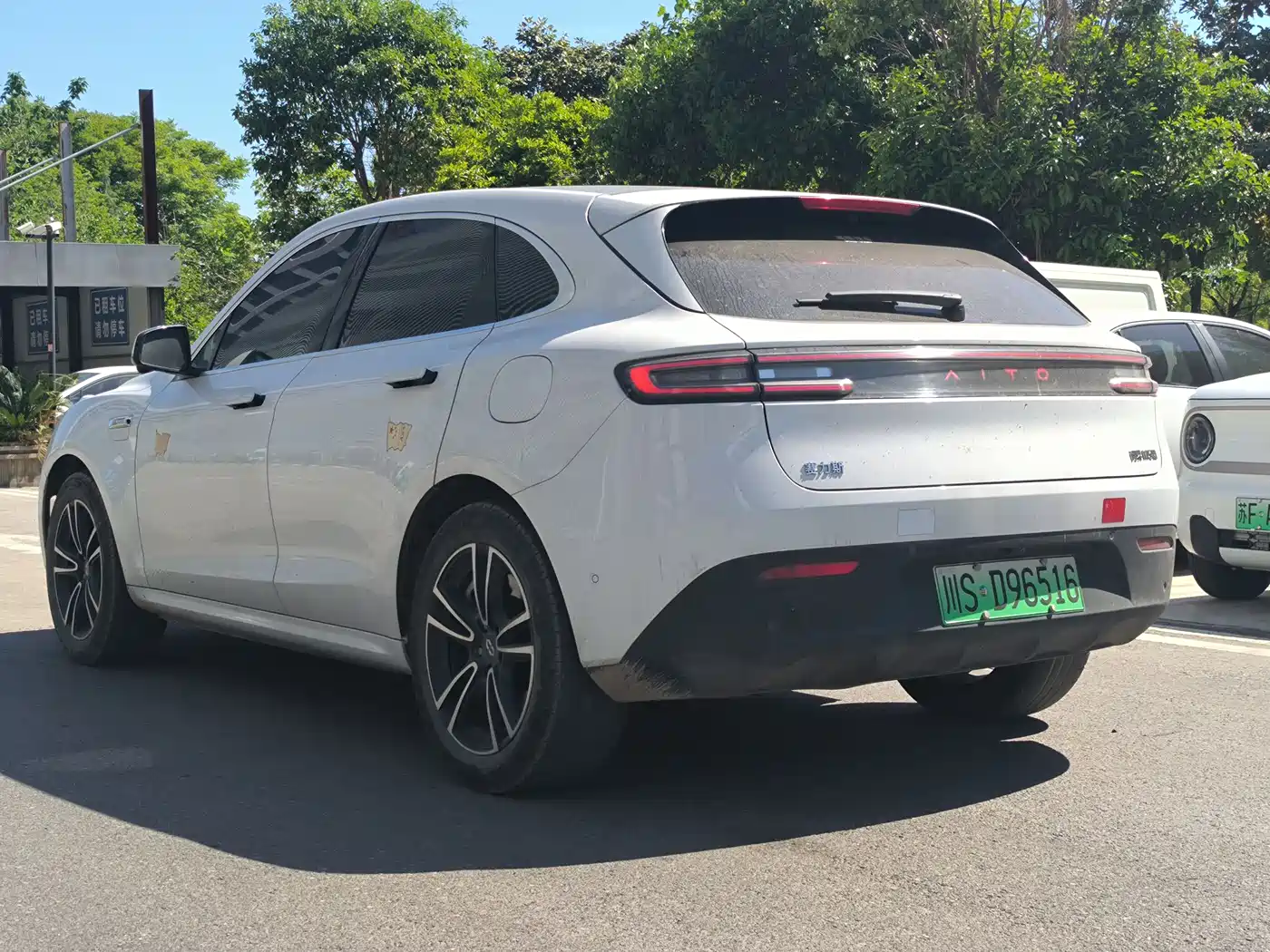AITO Wenjie AITO M5 2024 Pure Electric Max RWD Advanced Smart Driving Edition фото 7