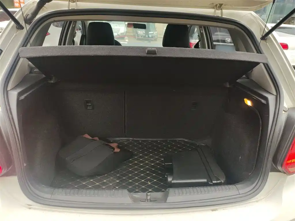 Volkswagen Polo 2018 1.5L Auto Comfort фото 15