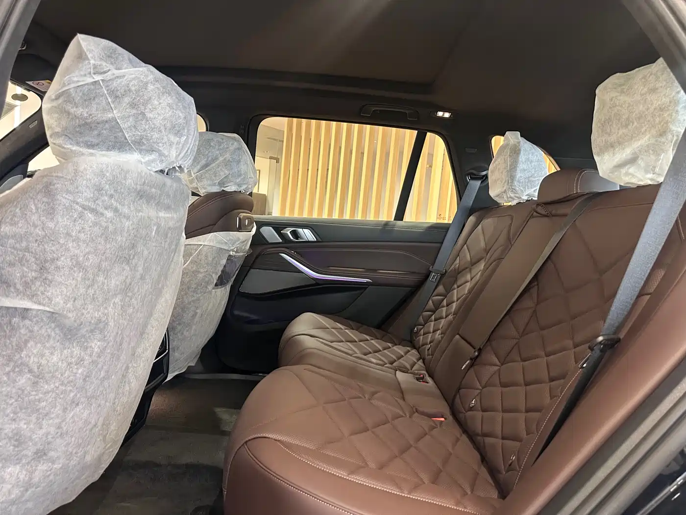 BMW X5 2025 Model xDrive 40Li M Sport Blackout Package фото 7