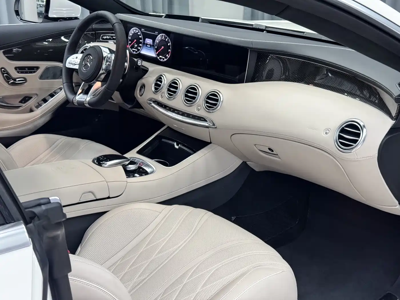 Mercedes-Benz S-Class AMG 2015 AMG S 63 4MATIC Coupe фото 6