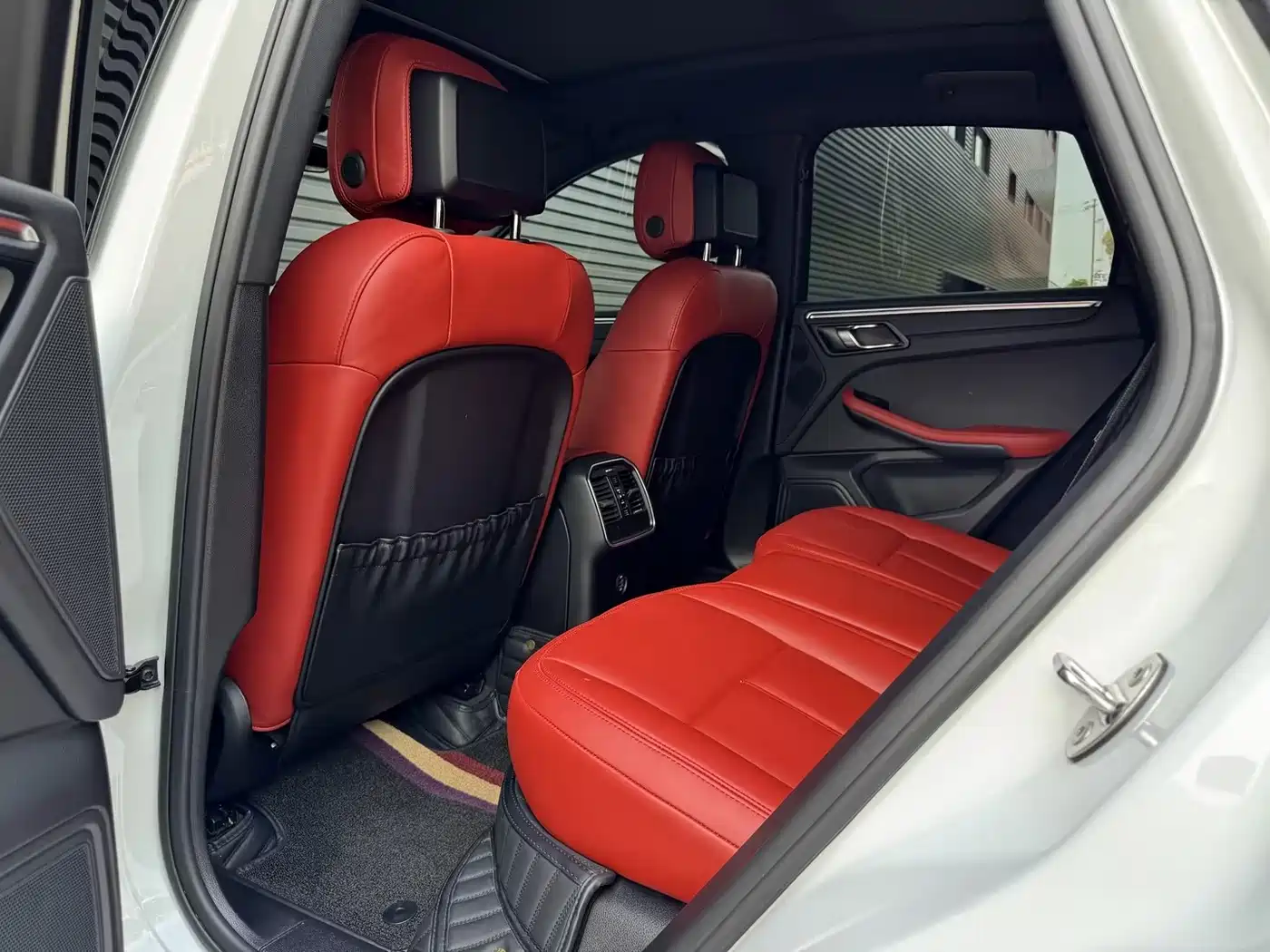 Porsche Macan 2018 Macan 2.0T фото 9