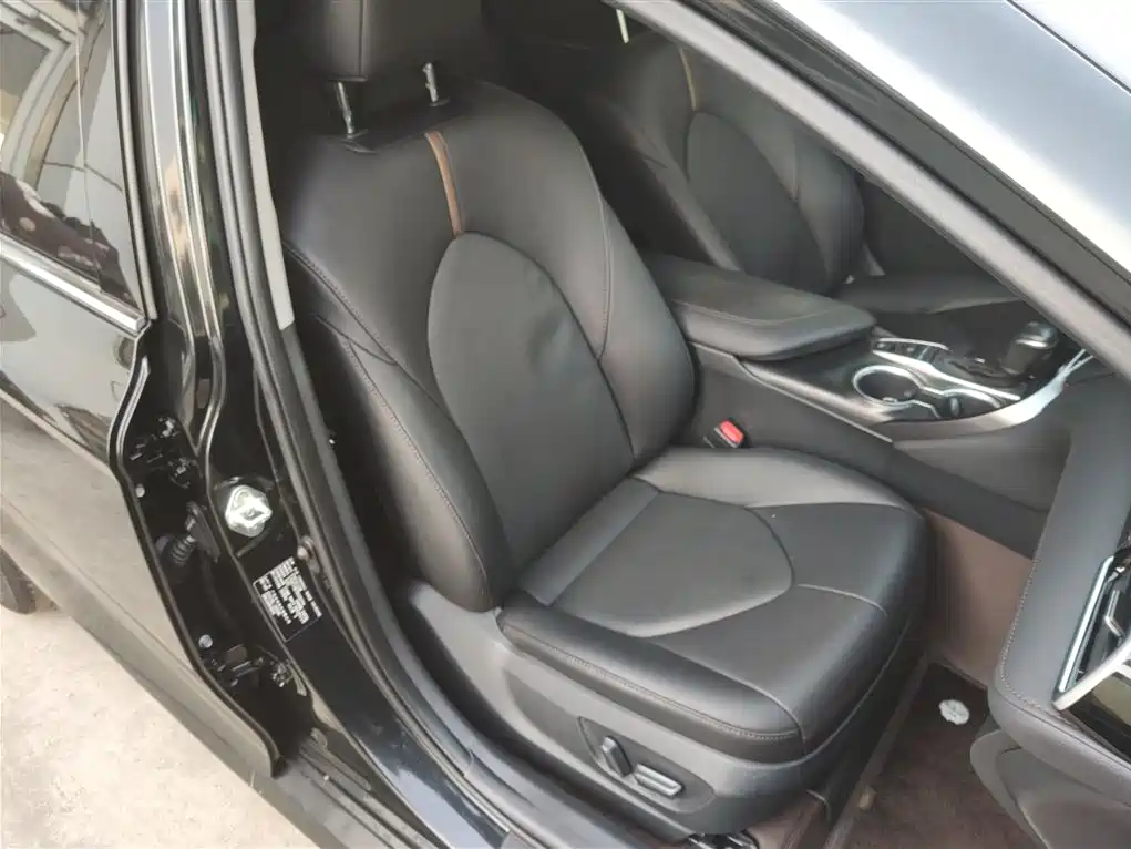 Toyota Camry 2021 2.5G Luxury Edition фото 25