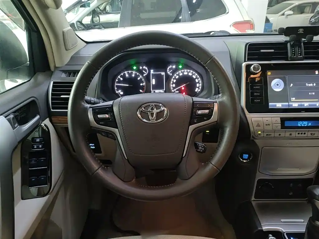 Toyota Prado 2018 3.5L Automatic TX-L Rear-mounted Spare Tire фото 11