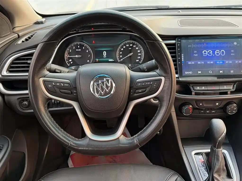 Buick Excelle 2018 18T Automatic Elite фото 3