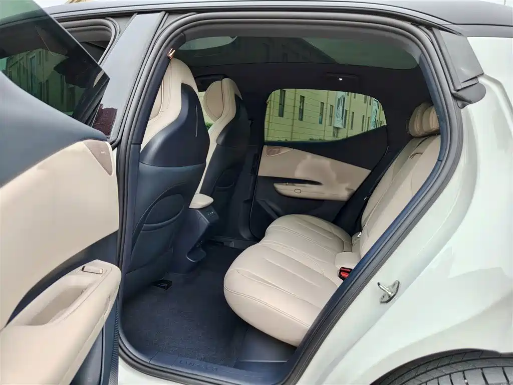 Lynk & Co Z20 2025 530km RWD Pro фото 14