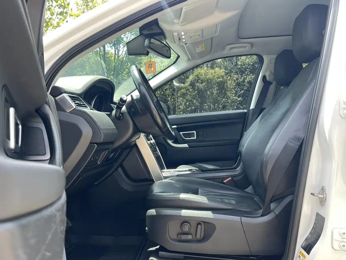 Фото 12 - Land Rover Discovery Sport