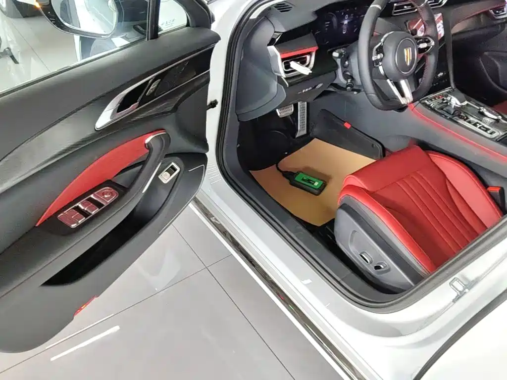 Hongqi H6 2026 2025 Model 2.0T Beauty Edition