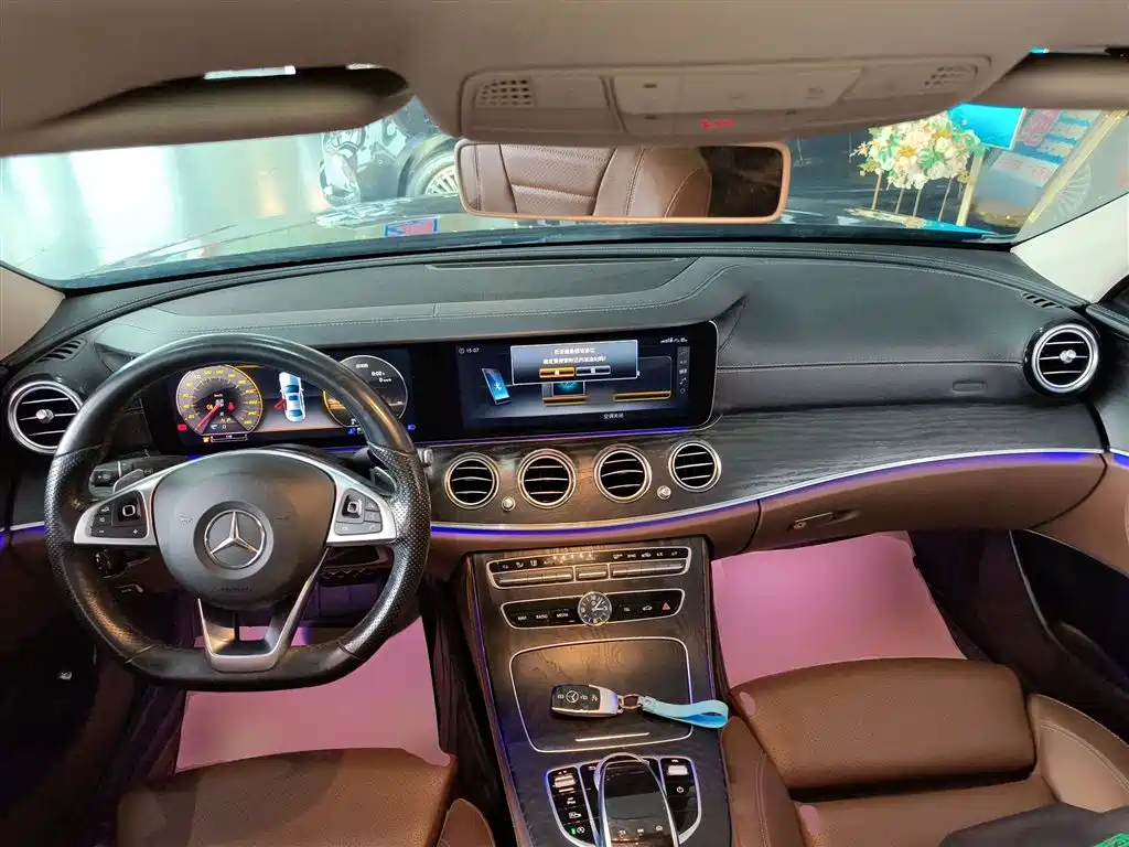 Mercedes-Benz E-Class 2018 E 200 L Sport фото 6