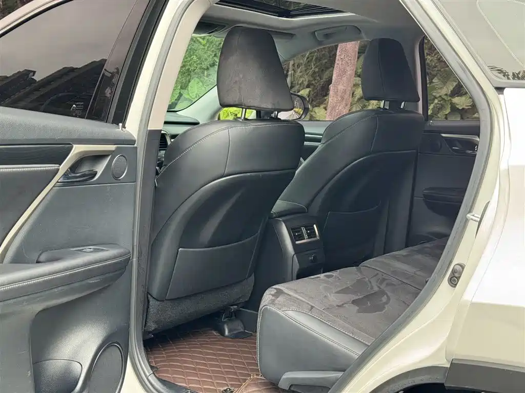 Lexus RX 2016 300 2WD Elite Edition China VI фото 16