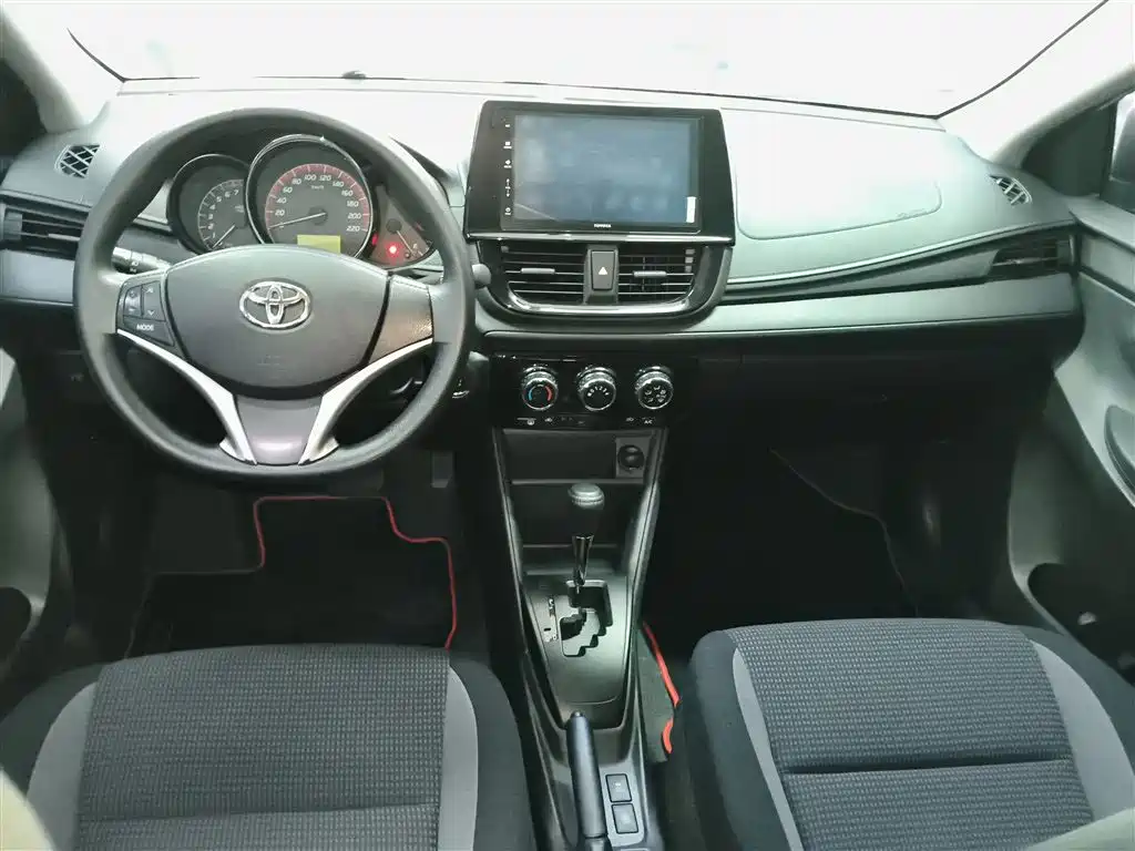 Toyota Vios 2022 1.5L 20th Anniversary Edition фото 10