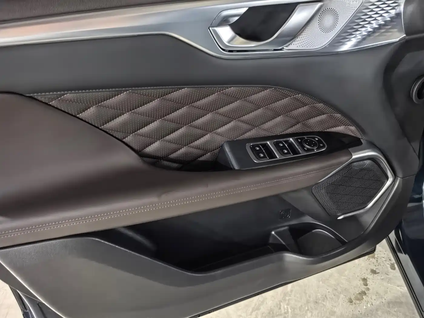 WEY Mocha 2022 2021 2.0T 2WD Premium Edition