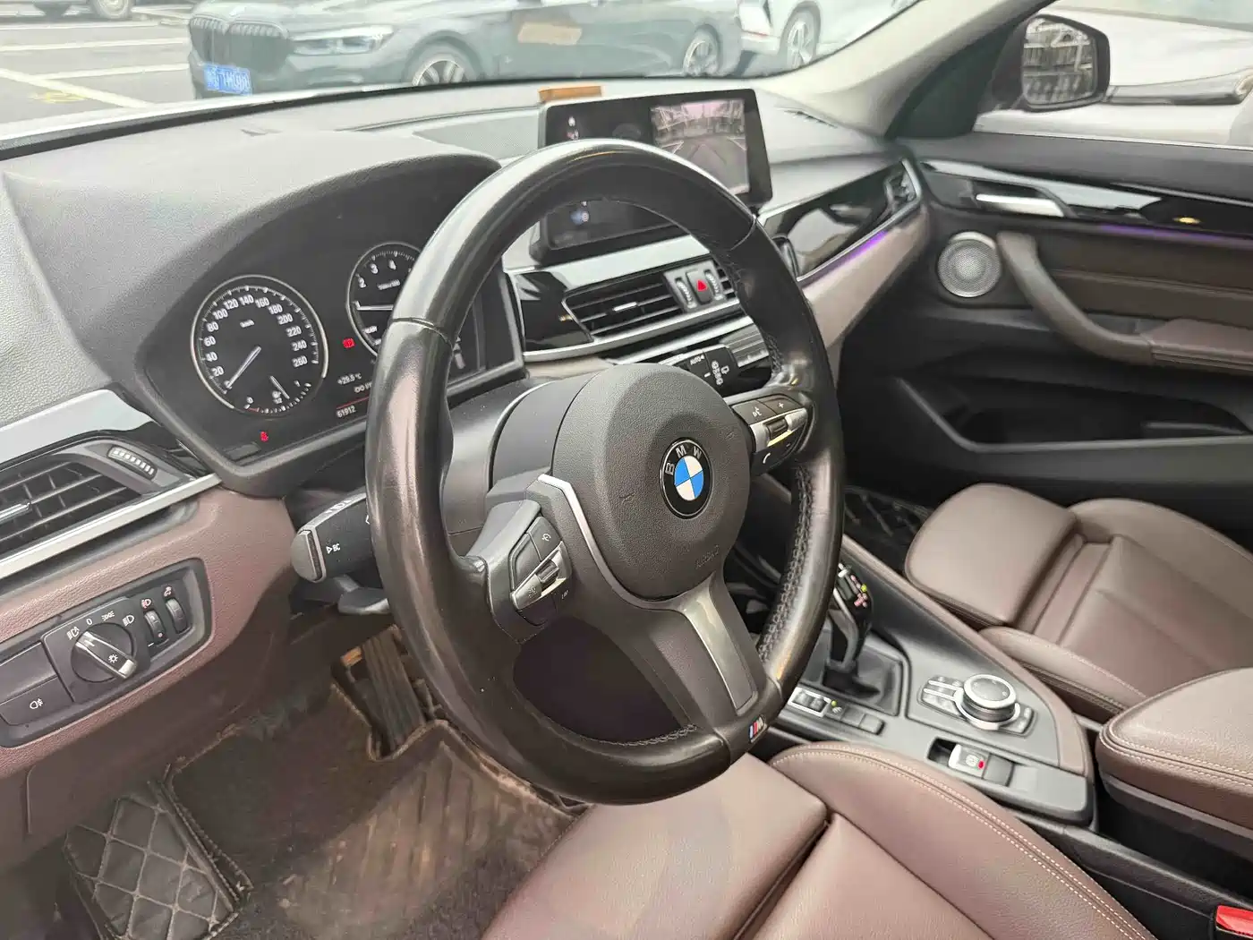 BMW X1 2022 sDrive25Li Leading фото 6