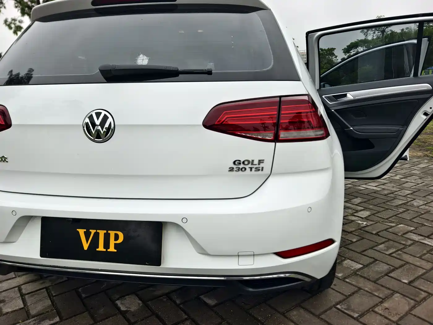 Volkswagen Golf 2018 230TSI Automatic Comfort фото 18