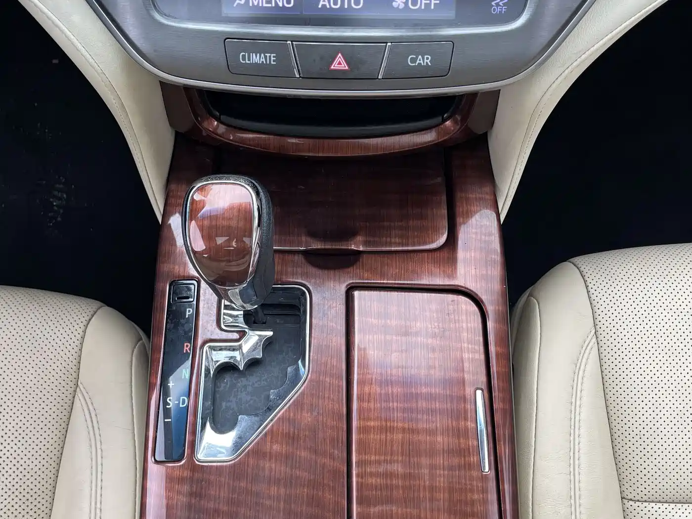 Toyota Crown 2015 2.0T Fashion фото 7