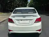 Photo 3 - Hyundai Verna