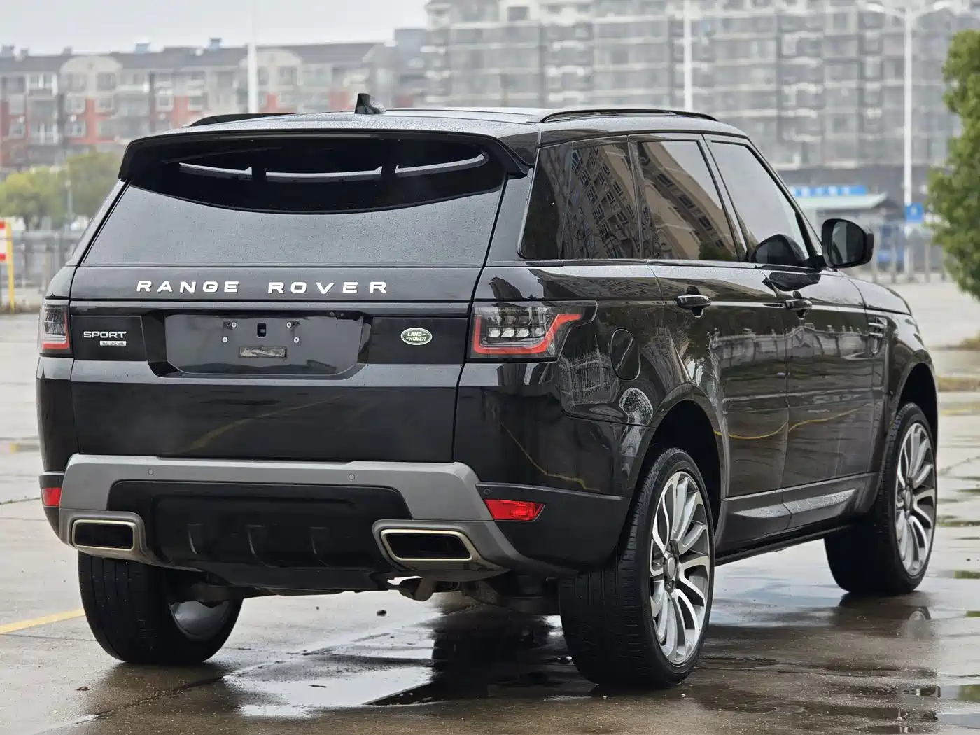 Land Rover Range Rover Sport 2019 3.0 SC V6 Special Edition фото 17