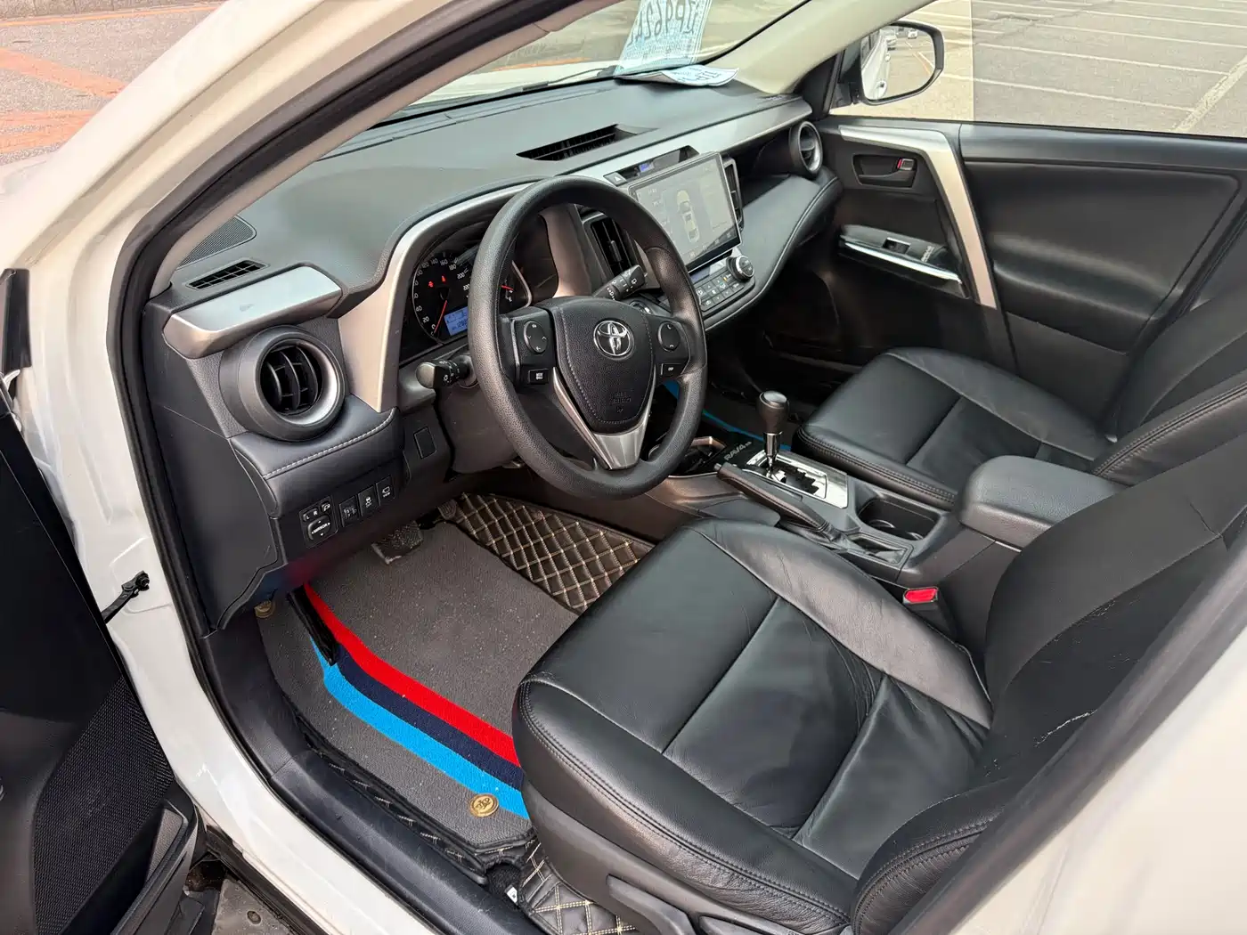 Toyota RAV4 Rongfang 2016 2.0L CVT 2WD Comfort (China V) фото 4