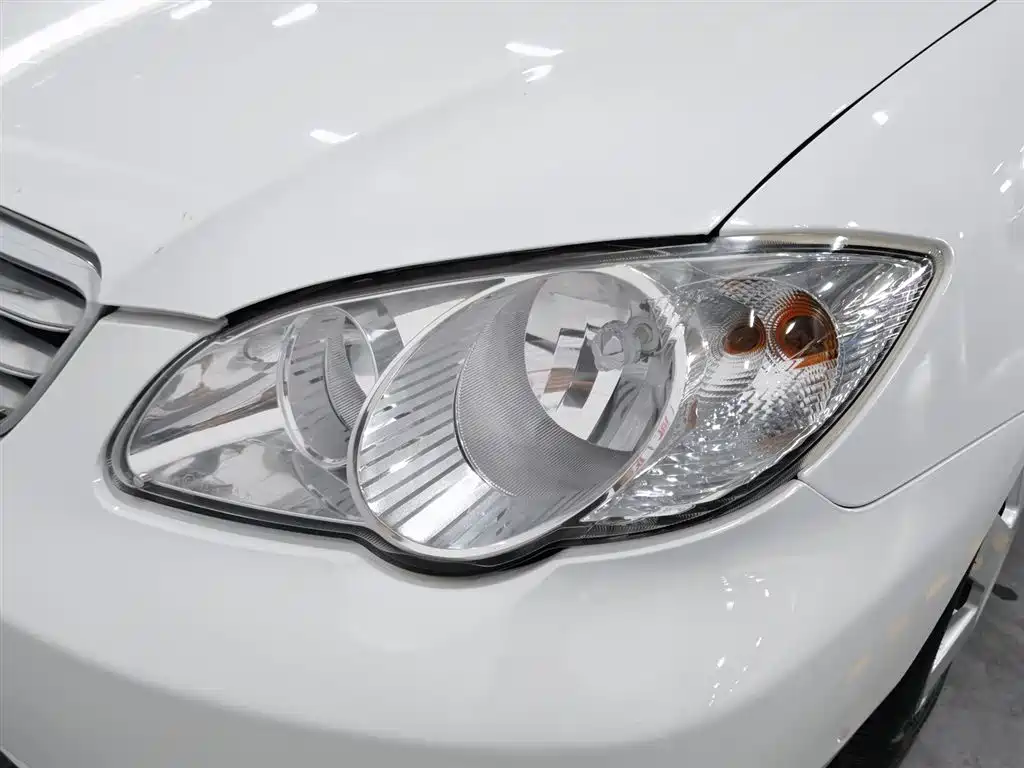 BYD F3 2012 Energy-saving Edition 1.5L Manual Comfort фото 7