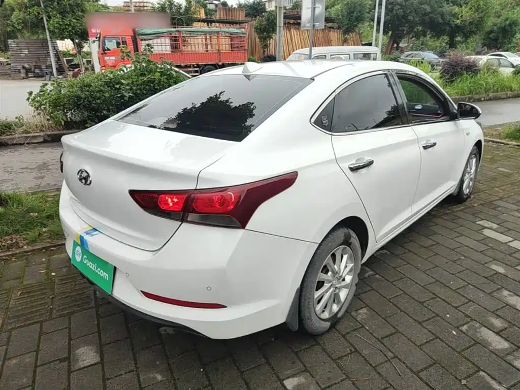 HYUNDAI ACCEPT