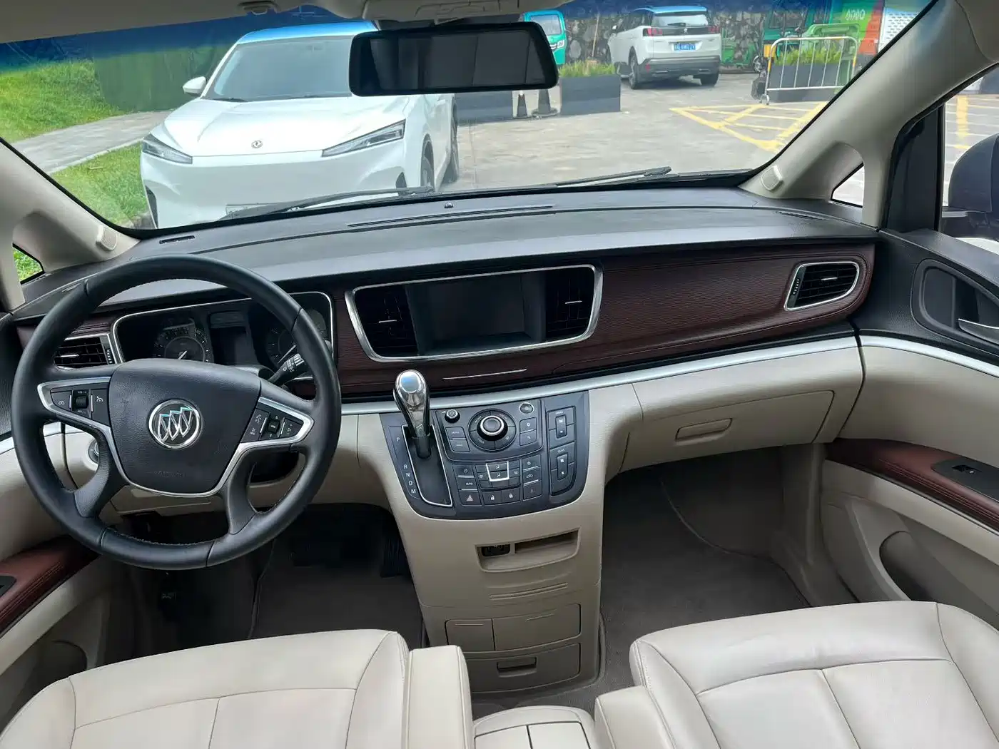 Buick GL8 2018 28T Luxury Model China VI фото 4